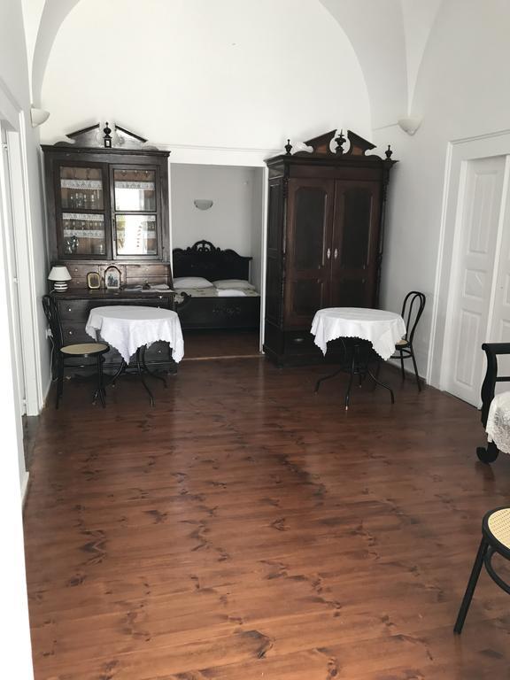 Marcos Rooms Ia Exterior foto
